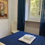 Striano Boutique 4* קאפרי